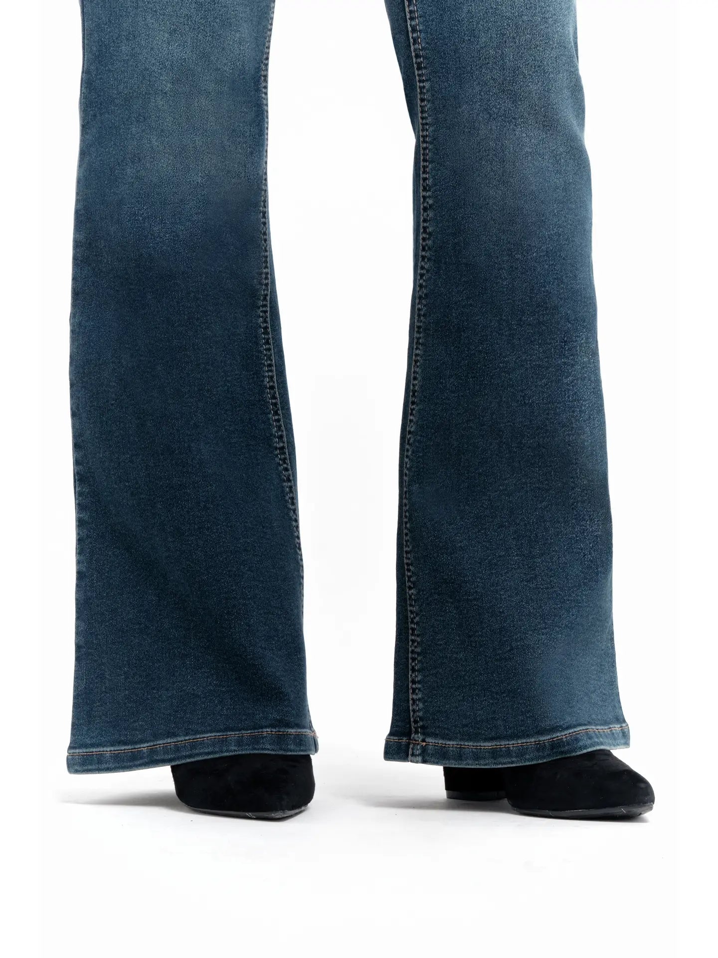 Petite 29" Shapewear Fit & Lift Flare Jean