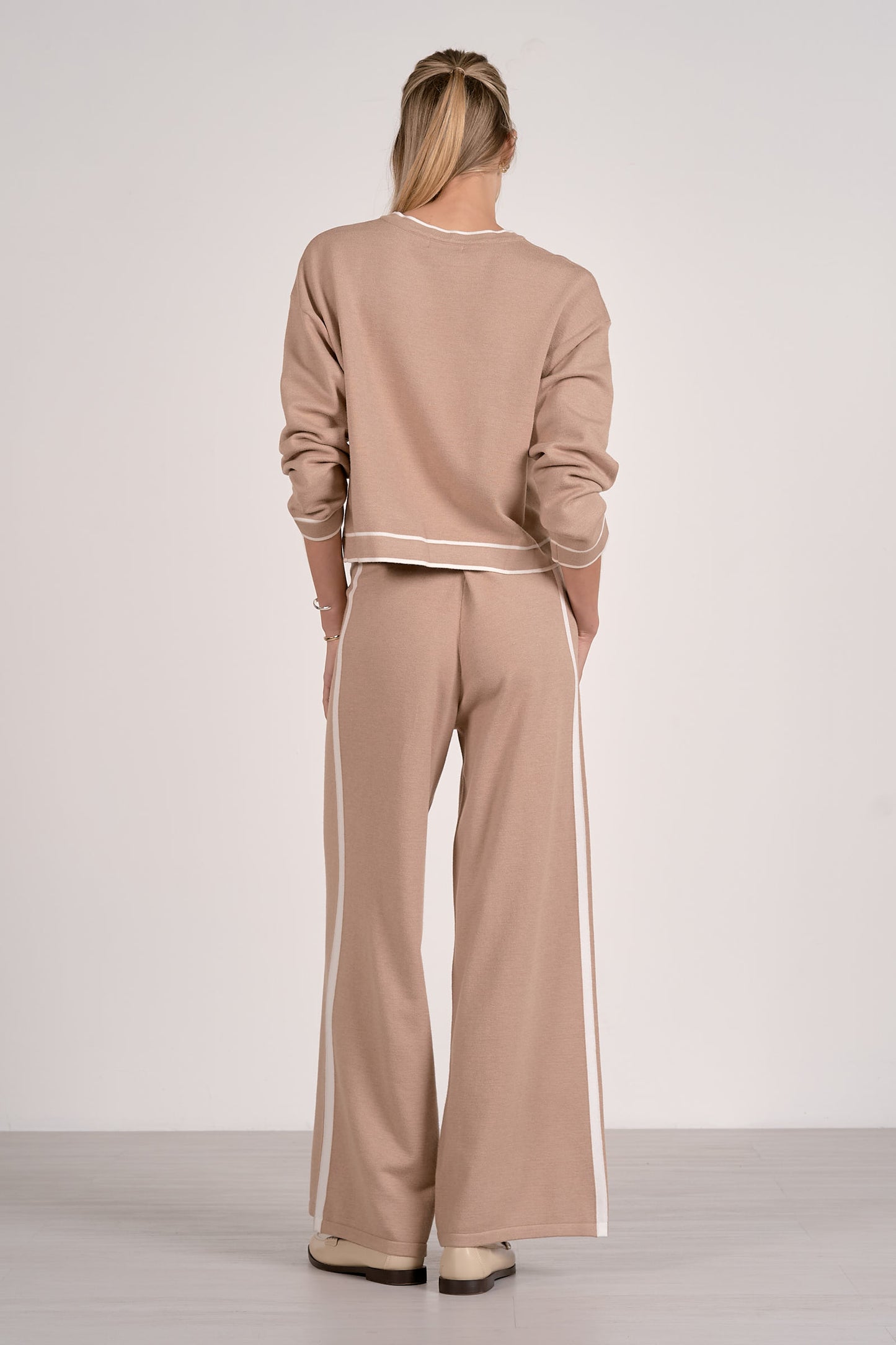 Contrast Crewneck Sweater