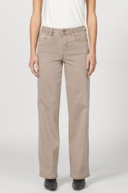 Taylor Straight Leg Jean