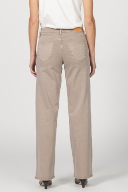 Taylor Straight Leg Jean