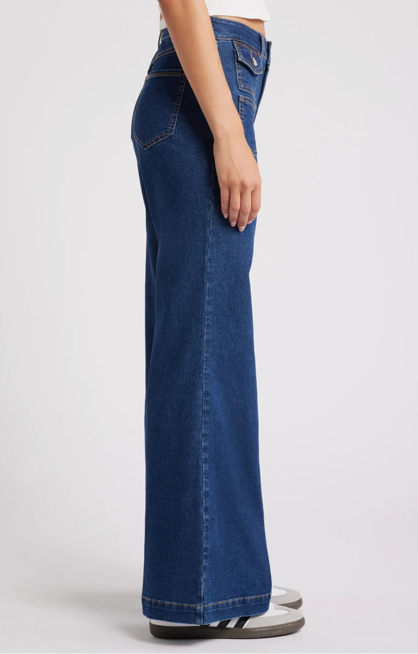 32" Relaxed Flare Jean w/ Patch Pockets