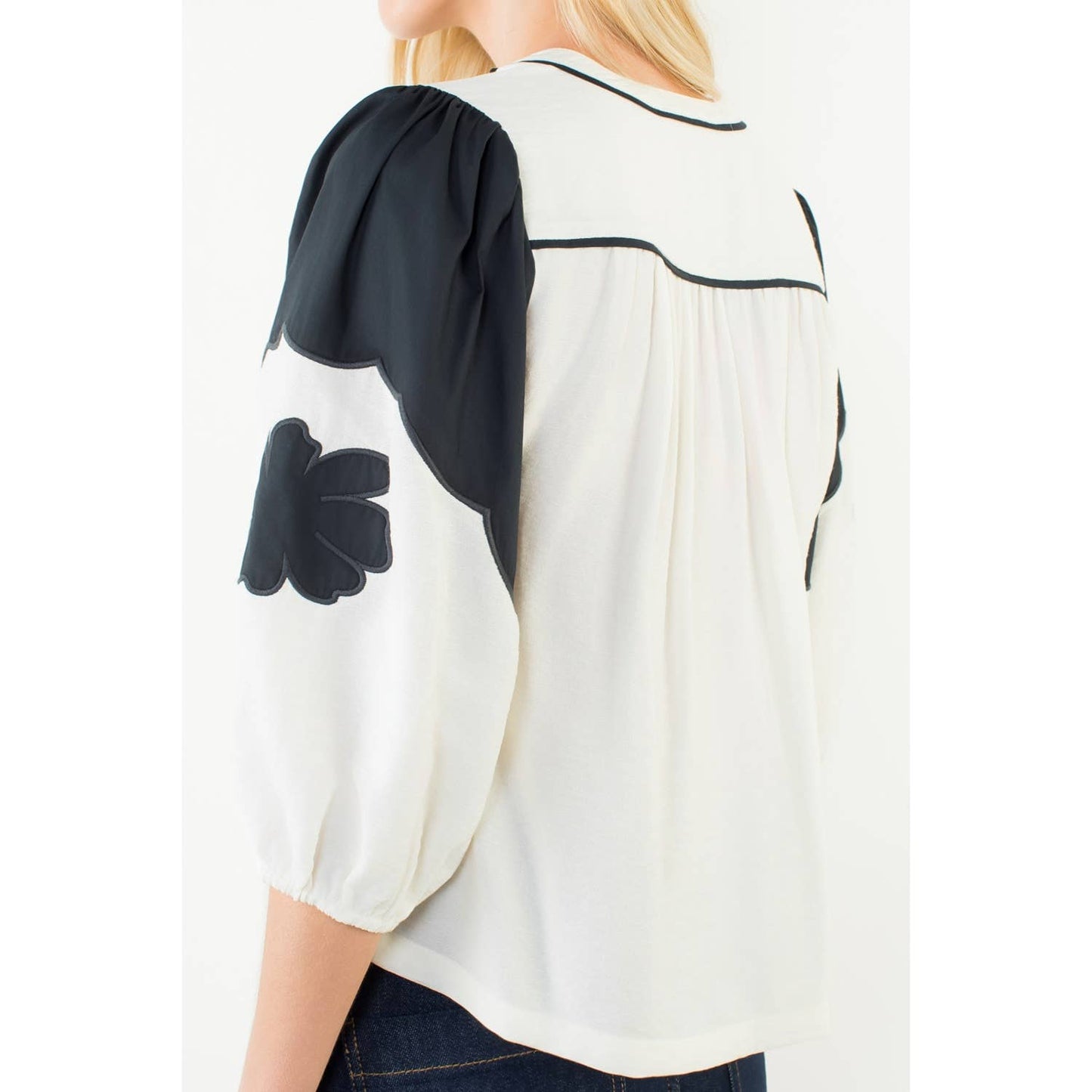 Long Sleeve Pattern Detail Top