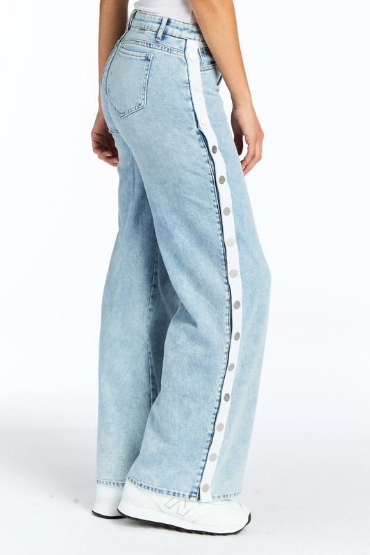Snap Me Up Wide Leg Jeans