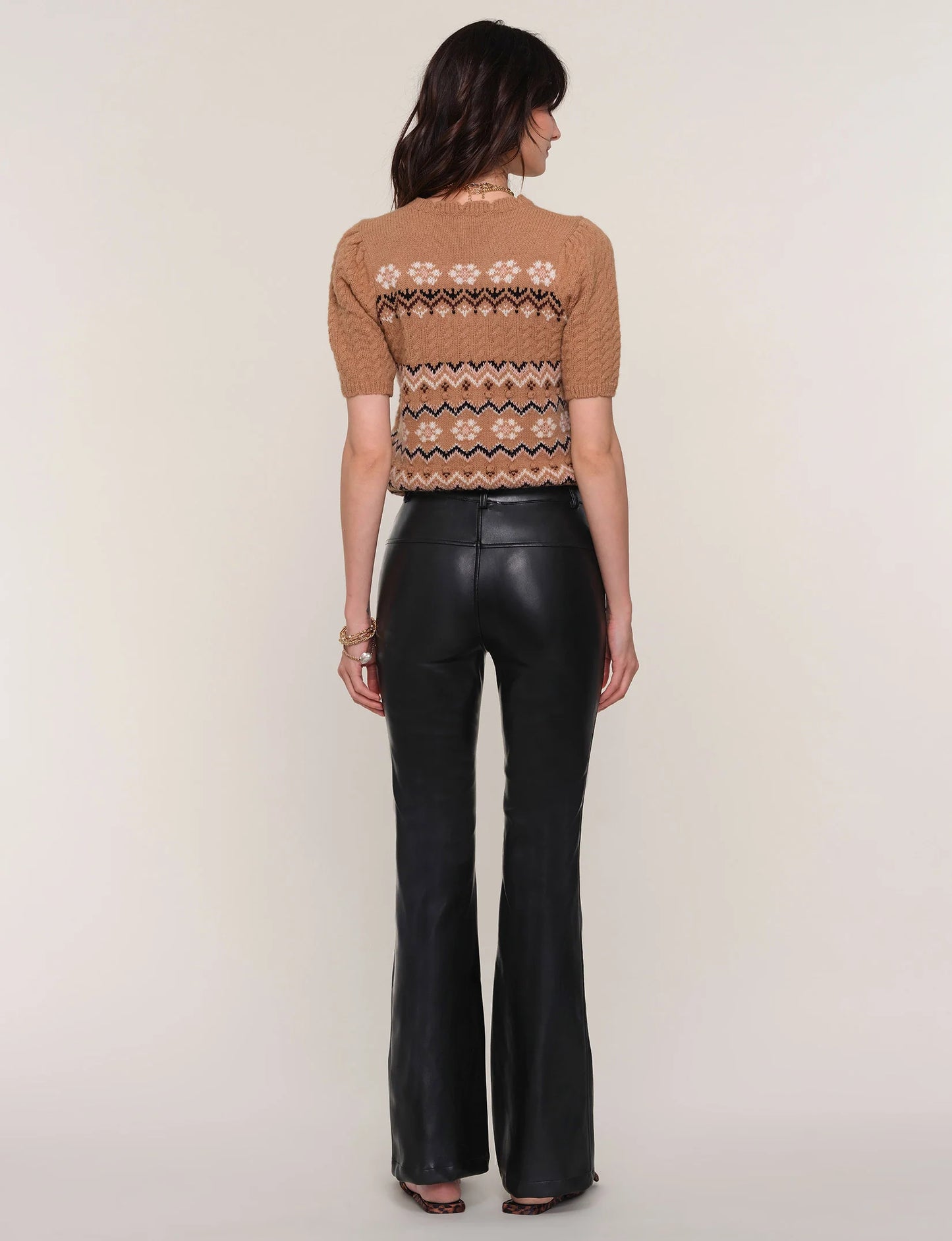 Elisaria Pant
