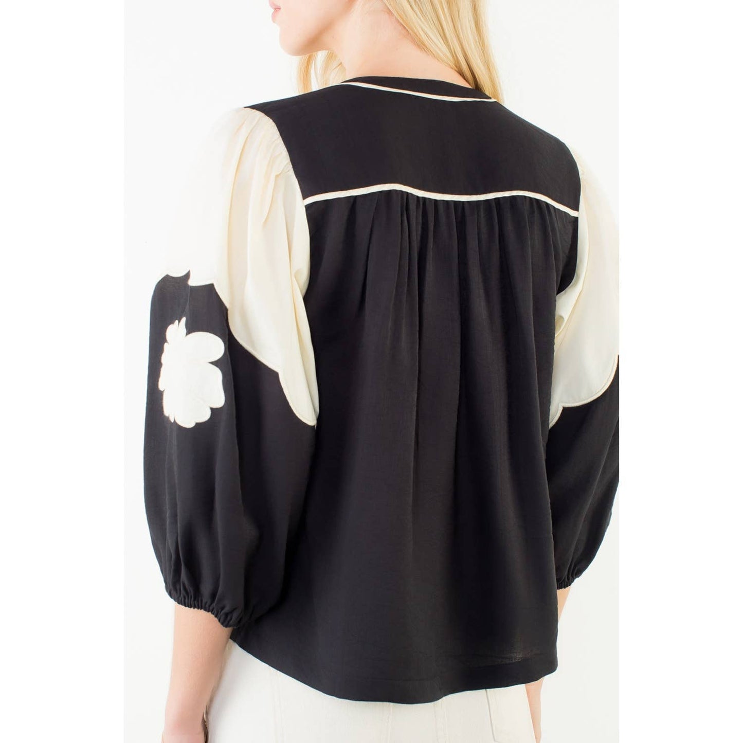 Long Sleeve Pattern Detail Top