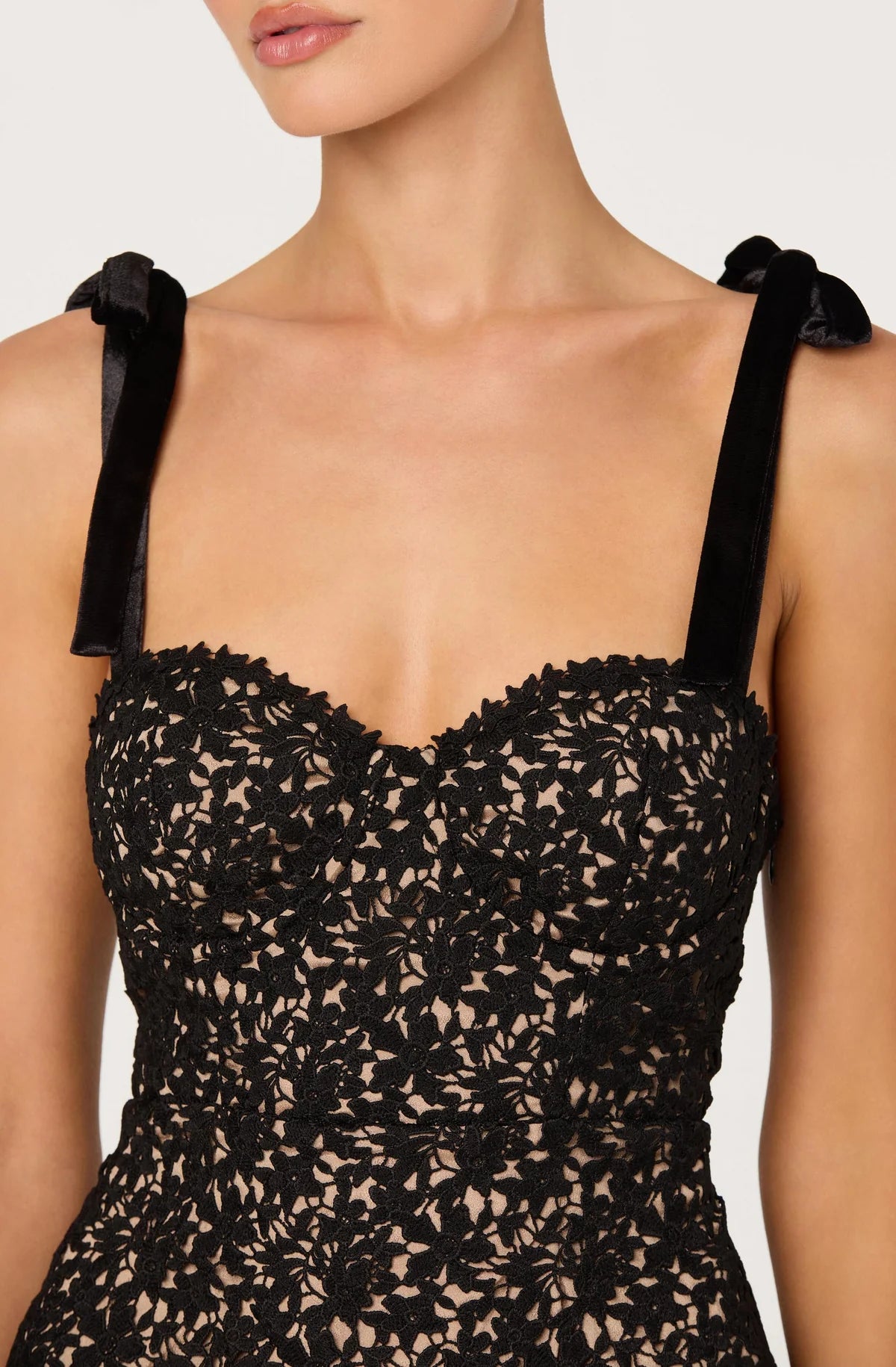 Donne Floral Lace Bustier Top